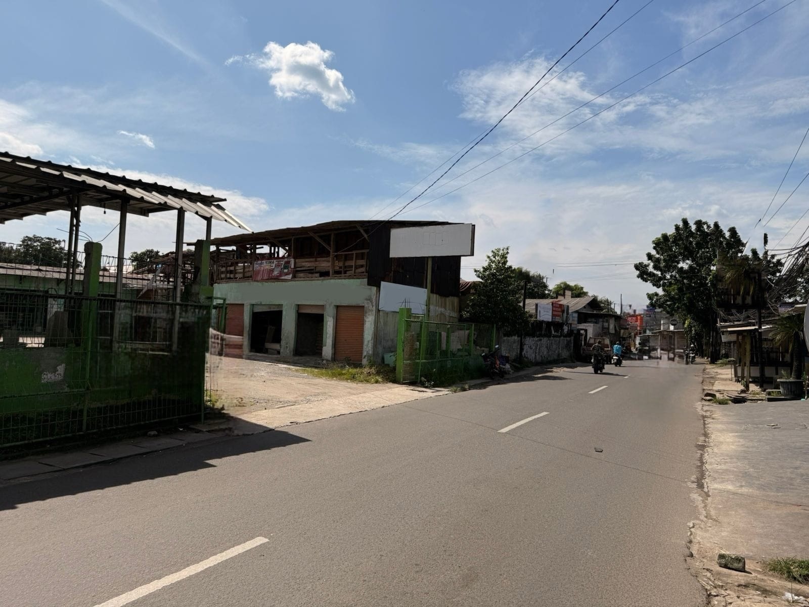 Roadside view of the land listing in Kp. Sawah, Pondok Melati, Bekasi
